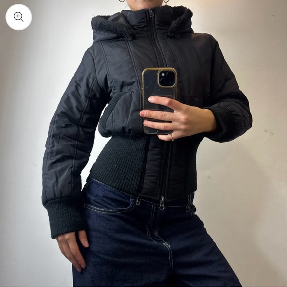 ❌SOLD❌Vintage Black Faux Fur Detachable Hooded Puffer Bomber Jacket - Picture 2 of 3